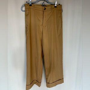 Zara women’s pants in brown/tan. Size: medium.